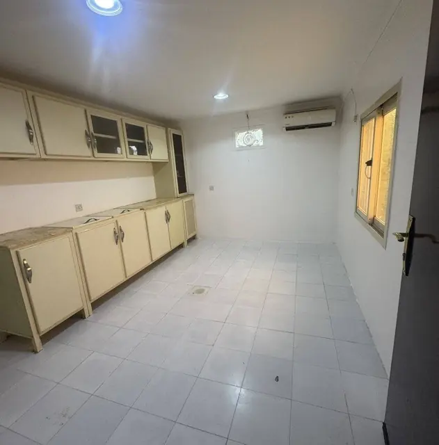 4 bedroom Villa For Rent in Ardiya, Farwaniya, Kuwait - photo 4