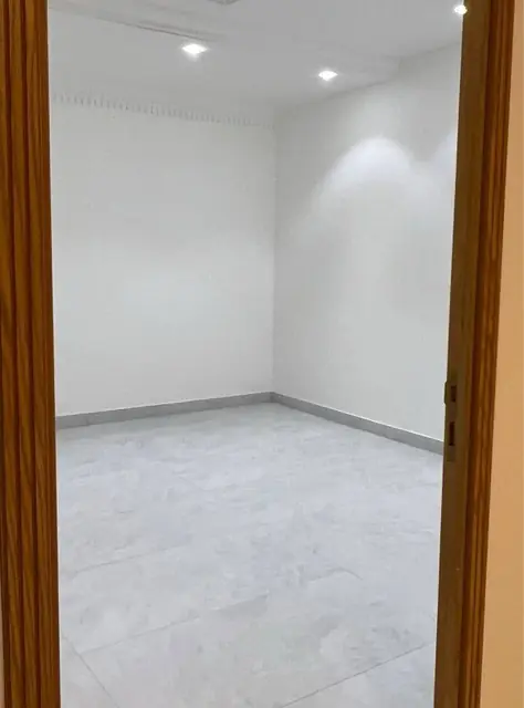 4 bedroom Apartment For Rent in Sabah Al-Salem, Mubarak Al-Kabeer, Kuwait - photo 4