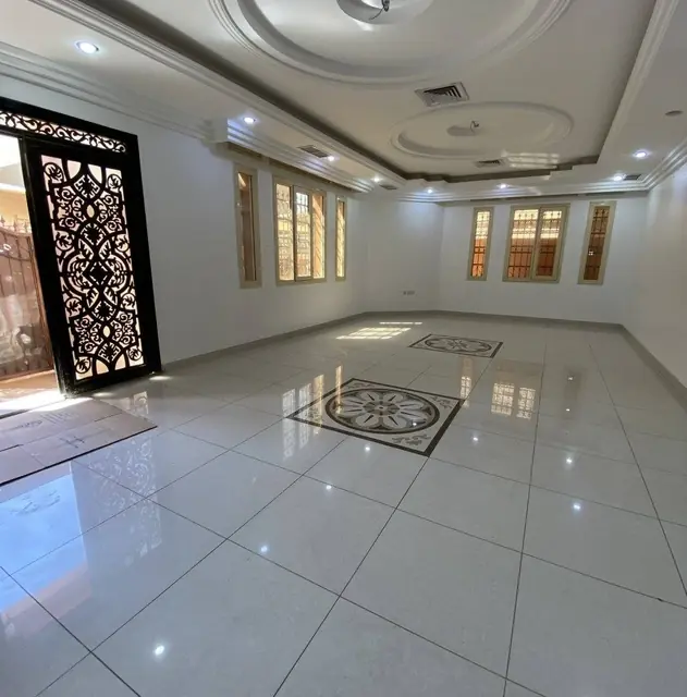 5 bedroom Apartment For Rent in North West Sulaibikhat, Al Asimah, Kuwait - photo 4