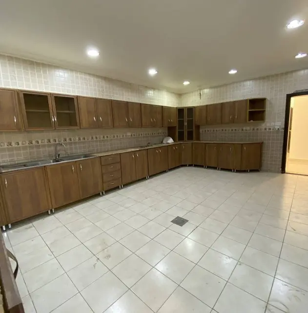 5 bedroom Apartment For Rent in North West Sulaibikhat, Al Asimah, Kuwait - photo 6