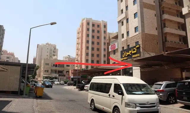 1 bedroom Shop/Office For Rent in Salmiya, Hawalli, Kuwait - photo 2