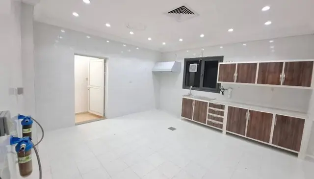3 bedroom Villa For Rent in Mahbula, Ahmadi, Kuwait - photo 2