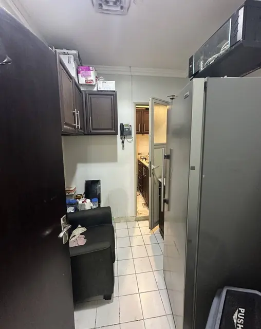 4 bedroom Shop/Office For Sale in Mangaf, Ahmadi, Kuwait - photo 8