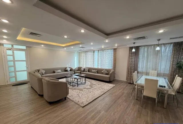 5 bedroom Chalet For Rent in Ahmadi, Ahmadi, Kuwait - photo 4