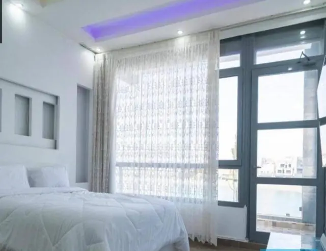 6 bedroom Chalet For Rent in Sabah Al-Ahmad City, Ahmadi, Kuwait - photo 2