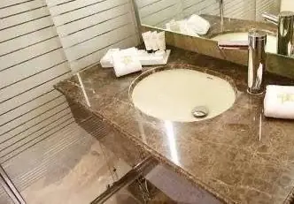 1 bedroom Apartment For Rent in Salmiya, Hawalli, Kuwait - photo 2
