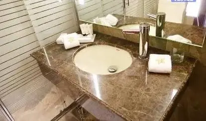 1 bedroom Apartment For Rent in Salmiya, Hawalli, Kuwait - photo 5