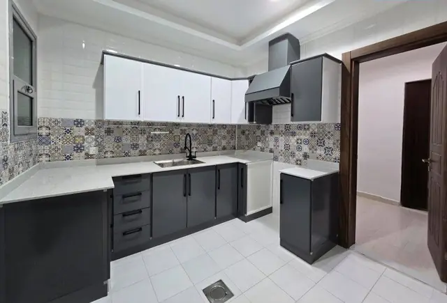3 bedroom Apartment For Rent in Shaab, Hawalli, Kuwait - photo 8