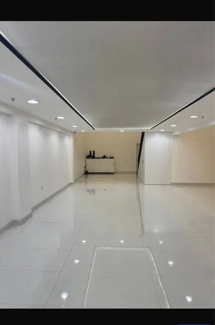 Shop/Office For Sale in Rai, Farwaniya, Kuwait - photo 8
