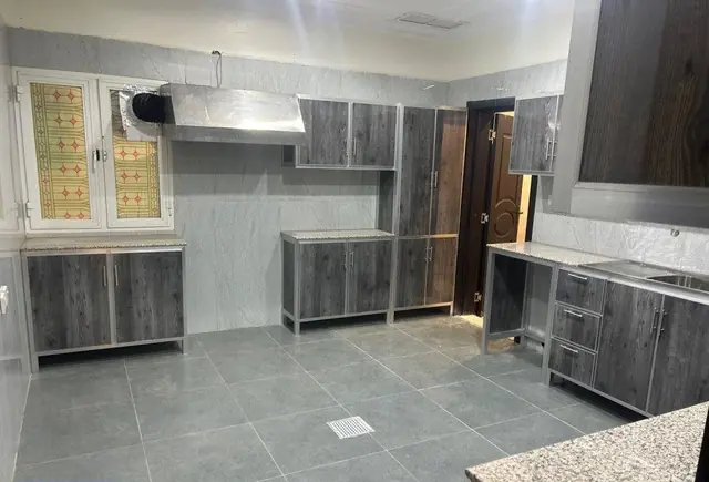 4 bedroom Villa For Sale in Adan, Mubarak Al-Kabeer, Kuwait - photo 3