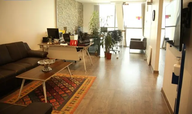 2 bedroom Shop/Office For Rent in Sharq, Al Asimah, Kuwait - photo 3
