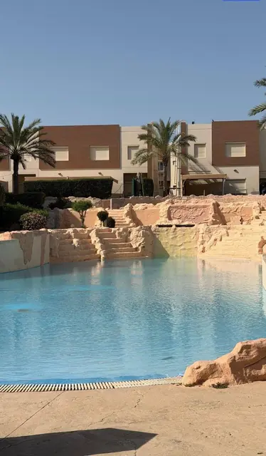4 bedroom Chalet For Sale in Ahmadi, Ahmadi, Kuwait - photo 2