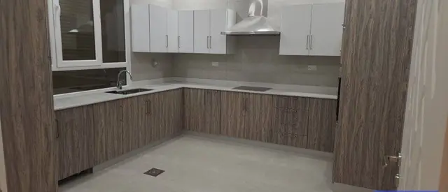 4 bedroom Villa For Rent in Abdullah Al-Mubarak, Farwaniya, Kuwait - photo 3