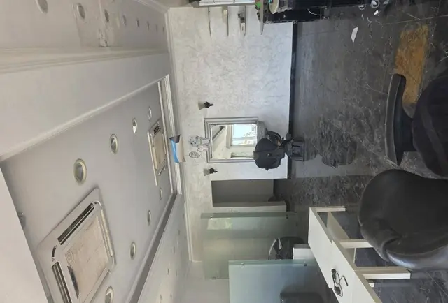 1 bedroom Shop/Office For Sale in Hawalli, Kuwait - photo 3