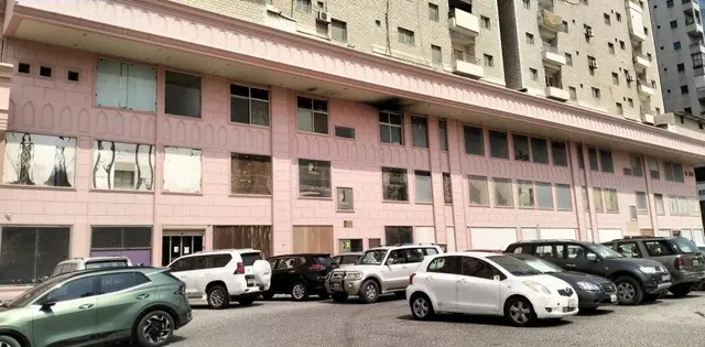 2 bedroom Shop/Office For Rent in Farwaniya, Farwaniya, Kuwait - photo 2