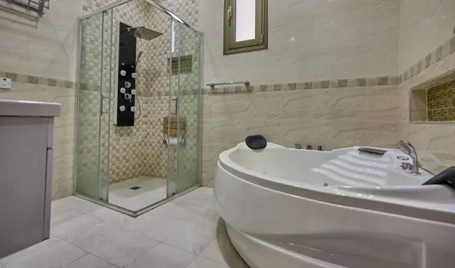 8 bedroom Chalet For Rent in Sabah Al-Ahmad City, Ahmadi, Kuwait - photo 4