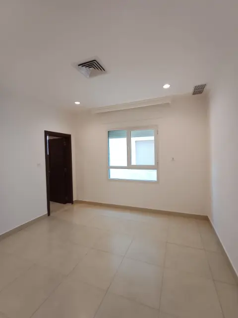 4 bedroom Apartment For Rent in Salam, Hawalli, Kuwait - photo 3