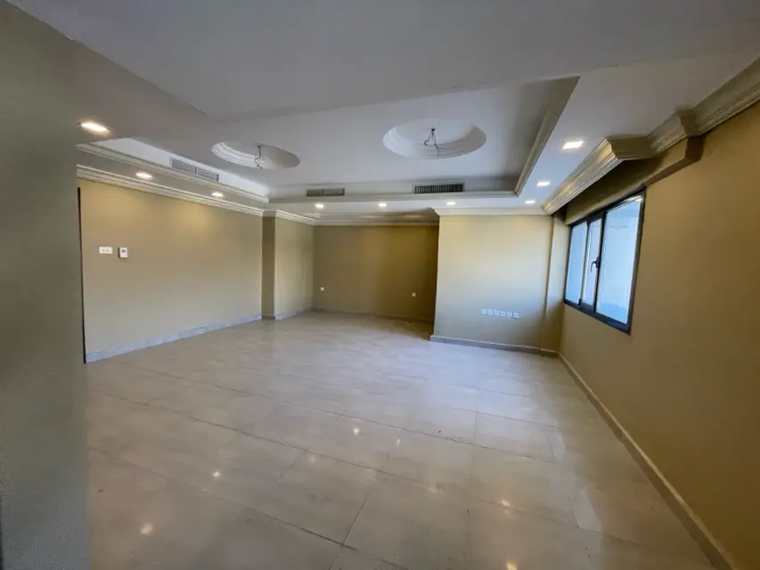 4 bedroom Villa For Rent in Surra, Al Asimah, Kuwait