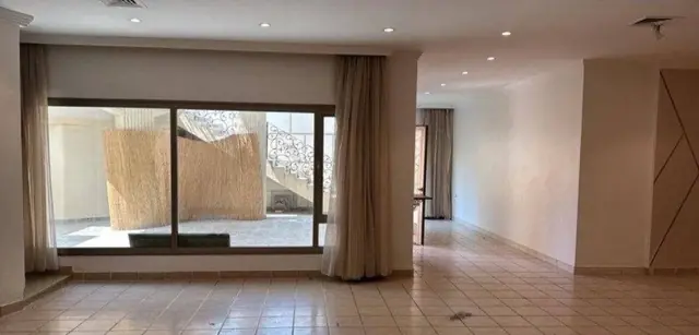 4 bedroom Villa For Rent in Surra, Al Asimah, Kuwait - photo 4