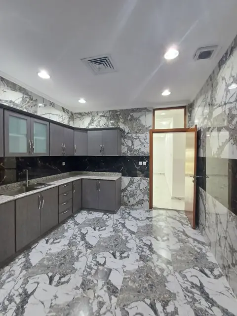 4 bedroom Apartment For Rent in Shaab, Hawalli, Kuwait - photo 4