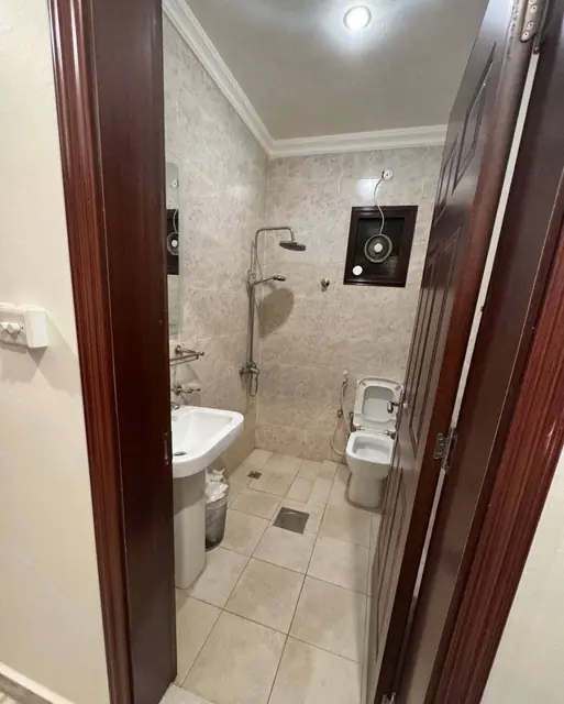 2 bedroom Apartment For Rent in Mahbula, Ahmadi, Kuwait - photo 4