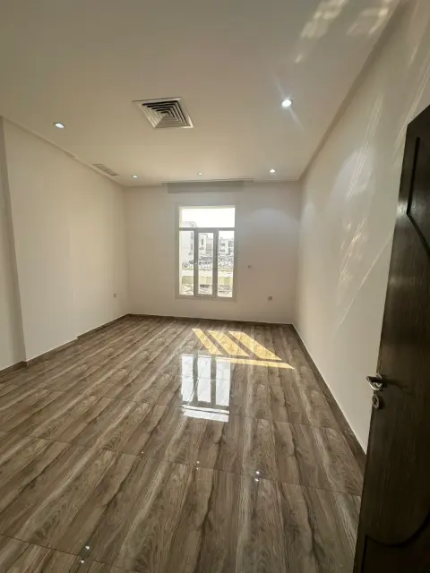 3 bedroom Apartment For Rent in Abu Futaira, Mubarak Al-Kabeer, Kuwait - photo 2