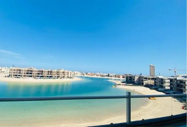 4 bedroom Apartment For Sale in Sabah Al Ahmad Sea City, Ahmadi, Kuwait - photo 4