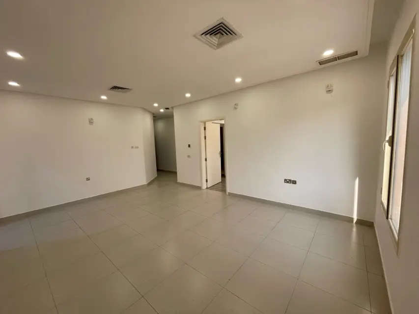 3 bedroom Apartment For Rent in Funaitis, Mubarak Al-Kabeer, Kuwait - photo 2
