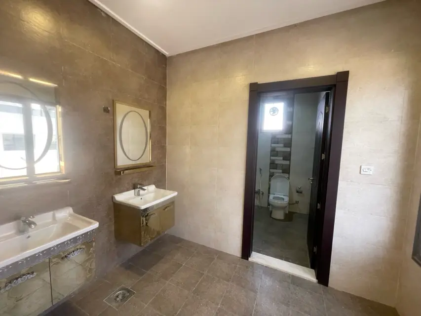 4 bedroom Apartment For Rent in Surra, Al Asimah, Kuwait - photo 3