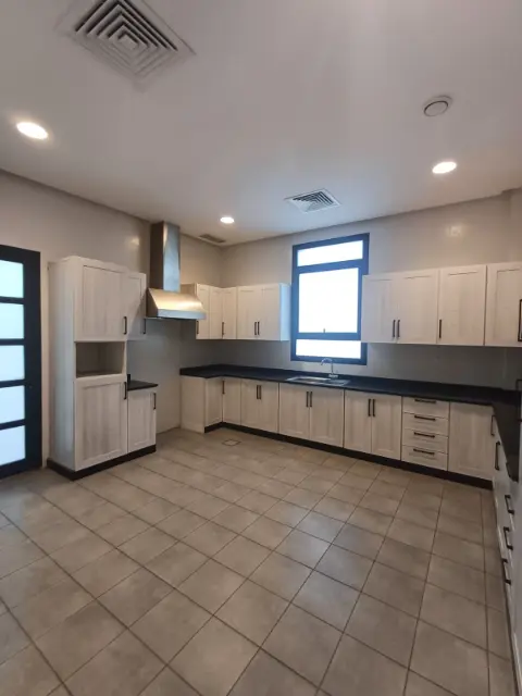 5 bedroom Villa For Rent in Abu Futaira, Mubarak Al-Kabeer, Kuwait - photo 6
