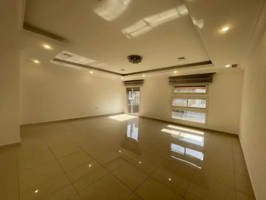 5 bedroom Apartment For Rent in Siddiq, Hawalli, Kuwait - photo 3