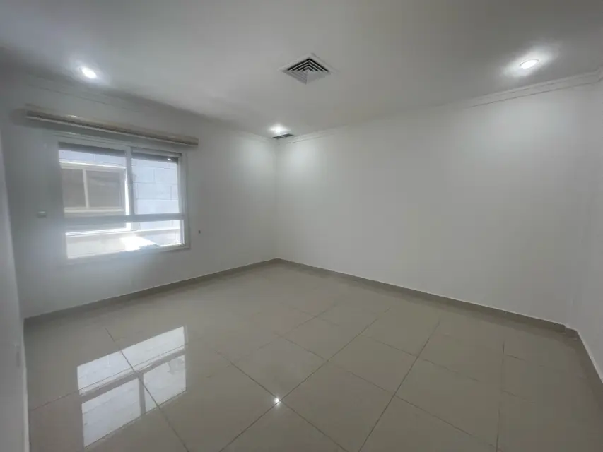 5 bedroom Apartment For Rent in Siddiq, Hawalli, Kuwait - photo 8