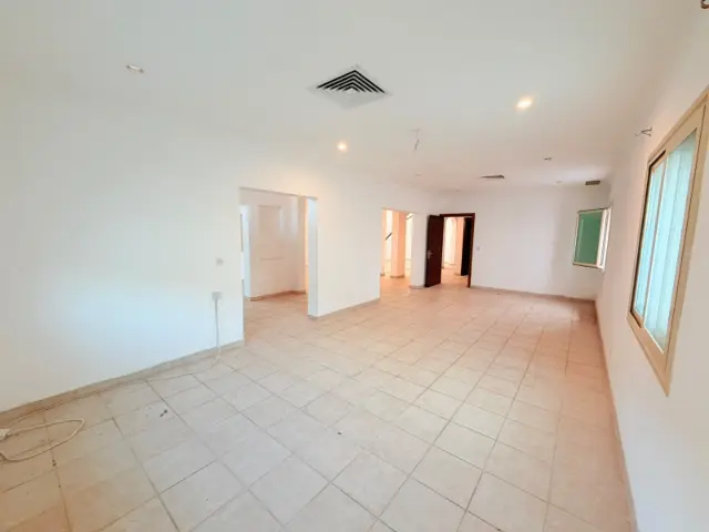 3 bedroom Villa For Rent in Salwa, Hawalli, Kuwait - photo 4
