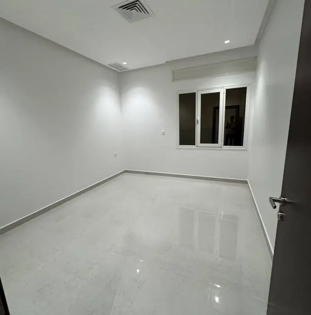 3 bedroom Apartment For Rent in Abdullah Al-Mubarak, Farwaniya, Kuwait - photo 6
