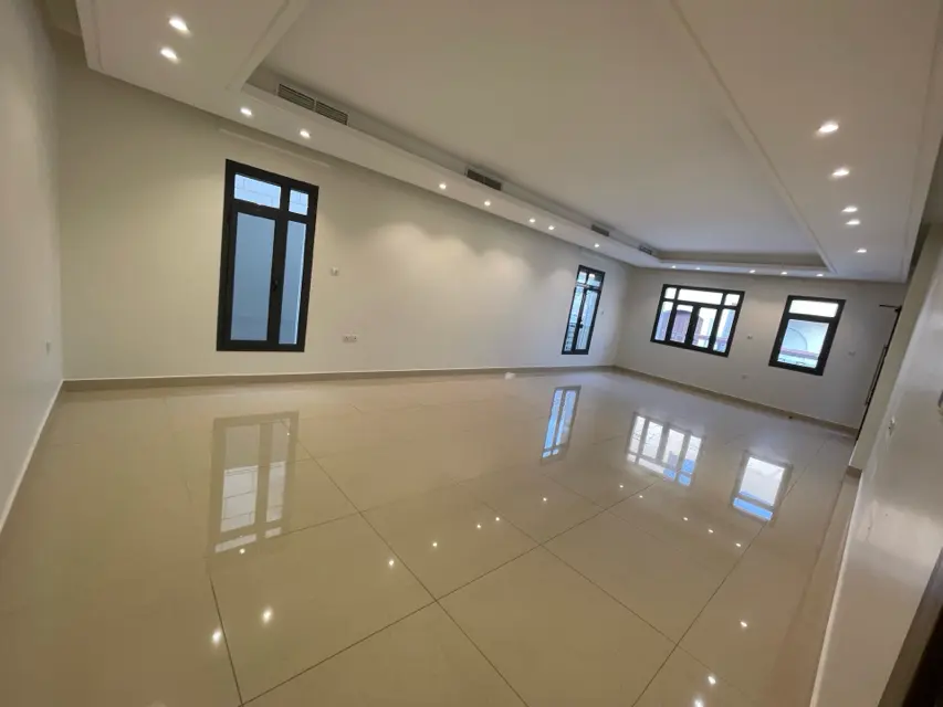 4 bedroom Apartment For Rent in Rawda, Al Asimah, Kuwait - photo 2