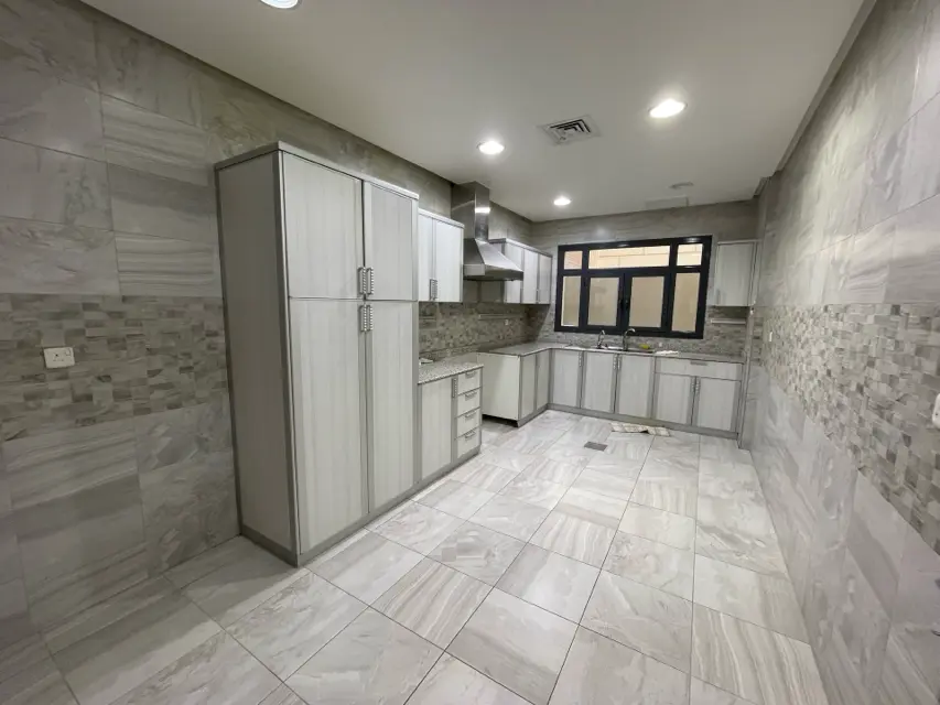 4 bedroom Apartment For Rent in Rawda, Al Asimah, Kuwait - photo 3