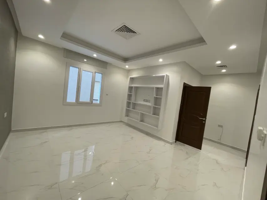 5 bedroom Apartment For Rent in Jaber Al-Ahmad City, Al Asimah, Kuwait - photo 6