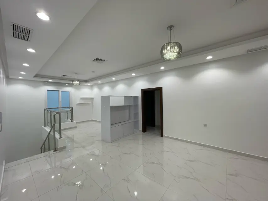 5 bedroom Apartment For Rent in Jaber Al-Ahmad City, Al Asimah, Kuwait - photo 8