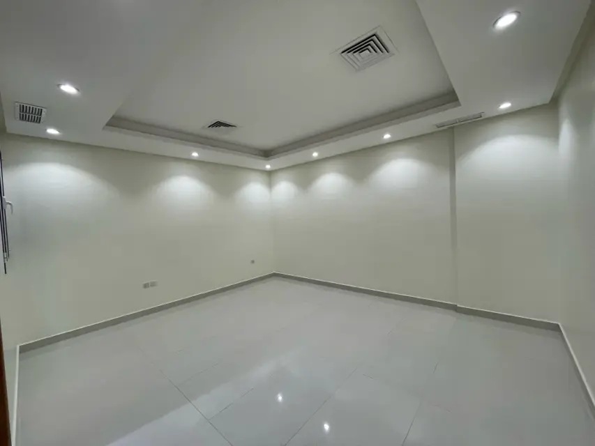5 bedroom Apartment For Rent in Yarmouk, Al Asimah, Kuwait - photo 7