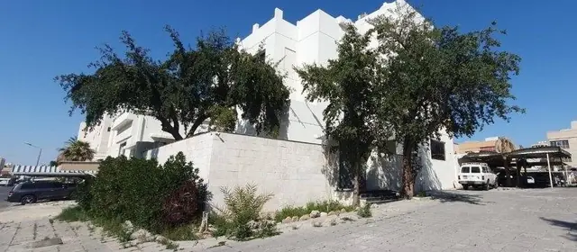 9 bedroom Villa For Sale in Omariya, Farwaniya, Kuwait - photo 3