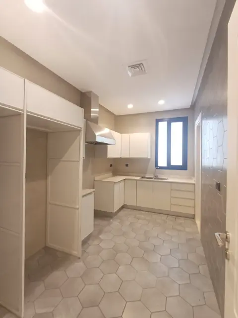 3 bedroom Apartment For Rent in Abu Futaira, Mubarak Al-Kabeer, Kuwait - photo 4