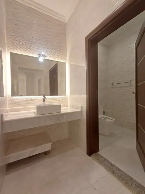 6 bedroom Apartment For Rent in Abu Futaira, Mubarak Al-Kabeer, Kuwait - photo 5