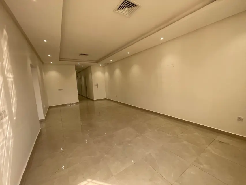 4 bedroom Apartment For Rent in Al-Masayel, Mubarak Al-Kabeer, Kuwait - photo 2