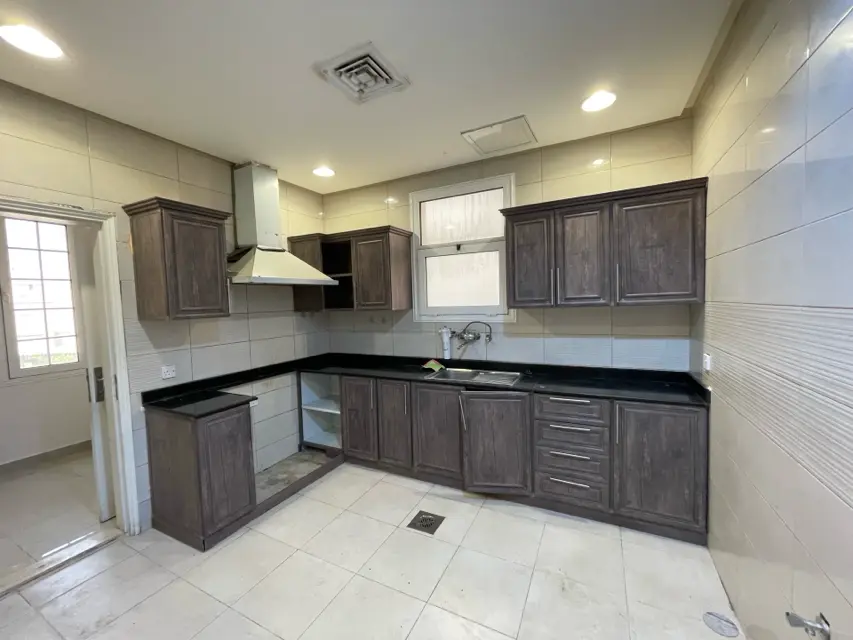 4 bedroom Apartment For Rent in Al-Masayel, Mubarak Al-Kabeer, Kuwait - photo 7