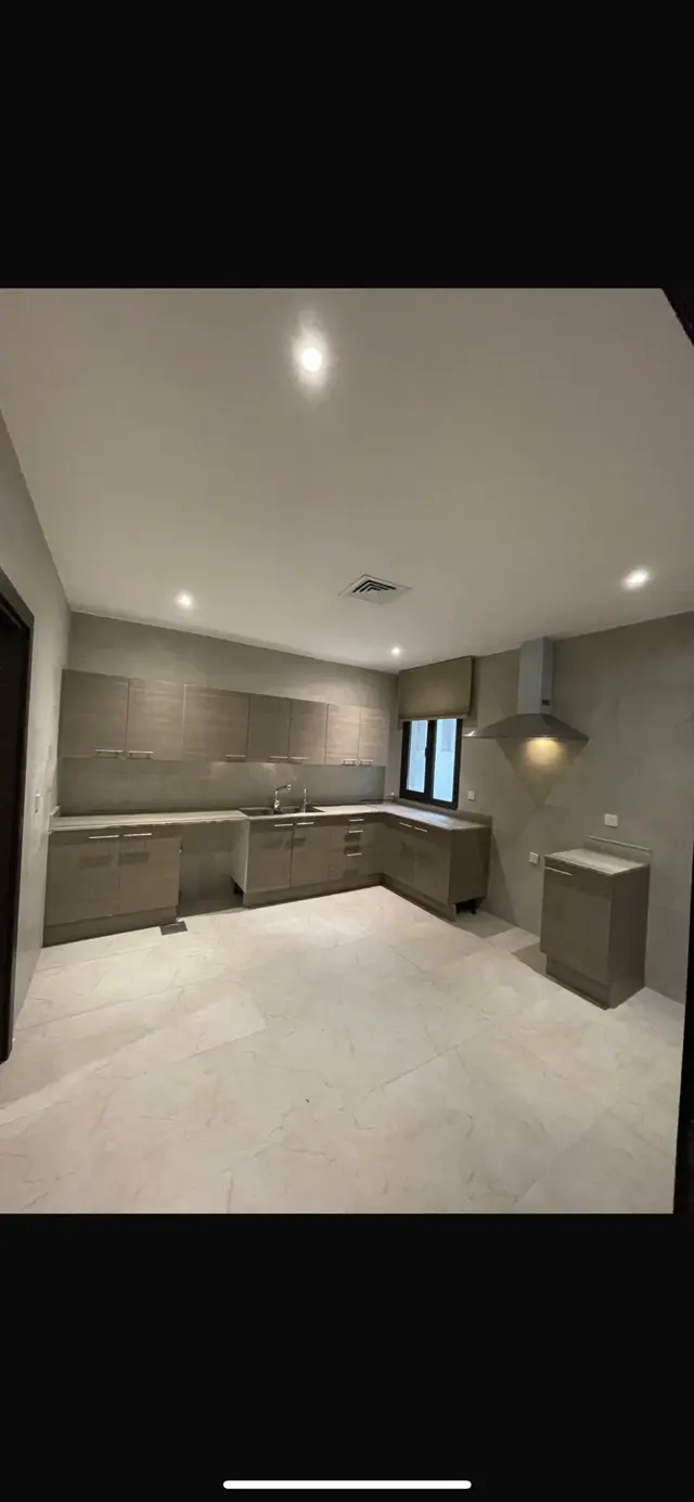 3 bedroom Apartment For Rent in Mubarak Al-Abdullah, Hawalli, Kuwait
