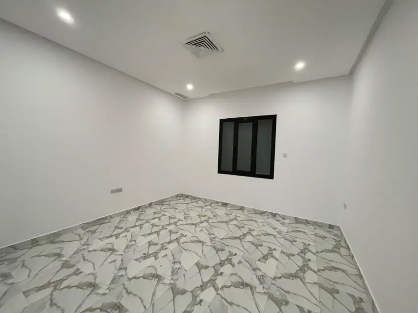 3 bedroom Apartment For Rent in Khaldiya, Al Asimah, Kuwait - photo 6