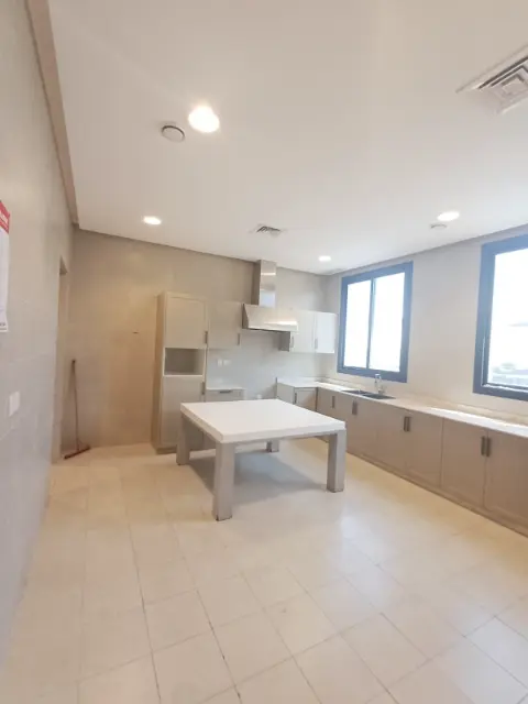 4 bedroom Apartment For Rent in Abu Futaira, Mubarak Al-Kabeer, Kuwait - photo 5