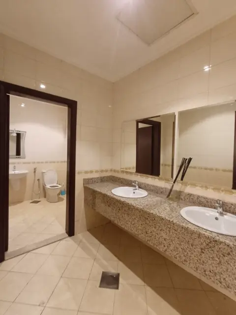 5 bedroom Villa For Rent in Siddiq, Hawalli, Kuwait - photo 5