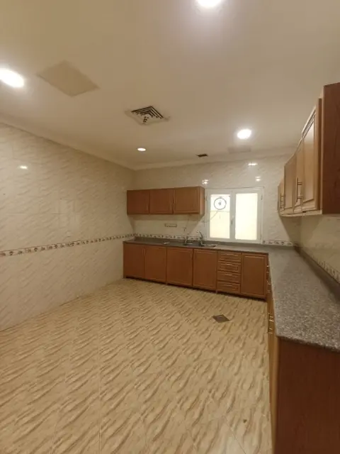 5 bedroom Villa For Rent in Siddiq, Hawalli, Kuwait - photo 4